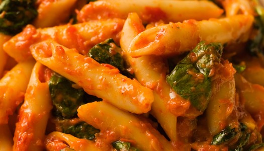 Penne with Red Pepper Sauce and Spinach